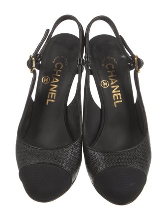 Chanel Interlocking CC Logo Patent Leather Slingback Pumps