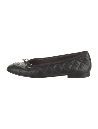 Chanel Interlocking CC Logo Leather Ballet Flats