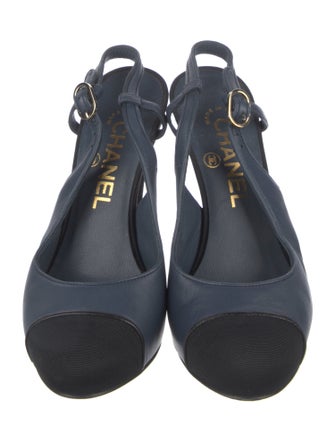 Chanel Interlocking CC Logo Leather Slingback Pumps