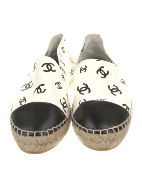 Chanel 2022 Interlocking CC Logo Espadrilles