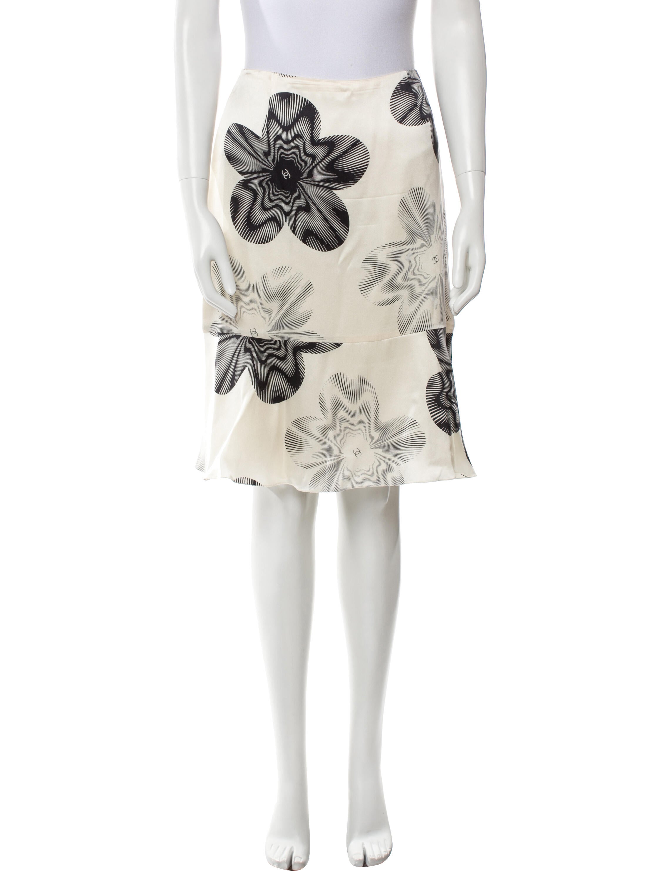 Chanel Vintage 2001 Skirt Set