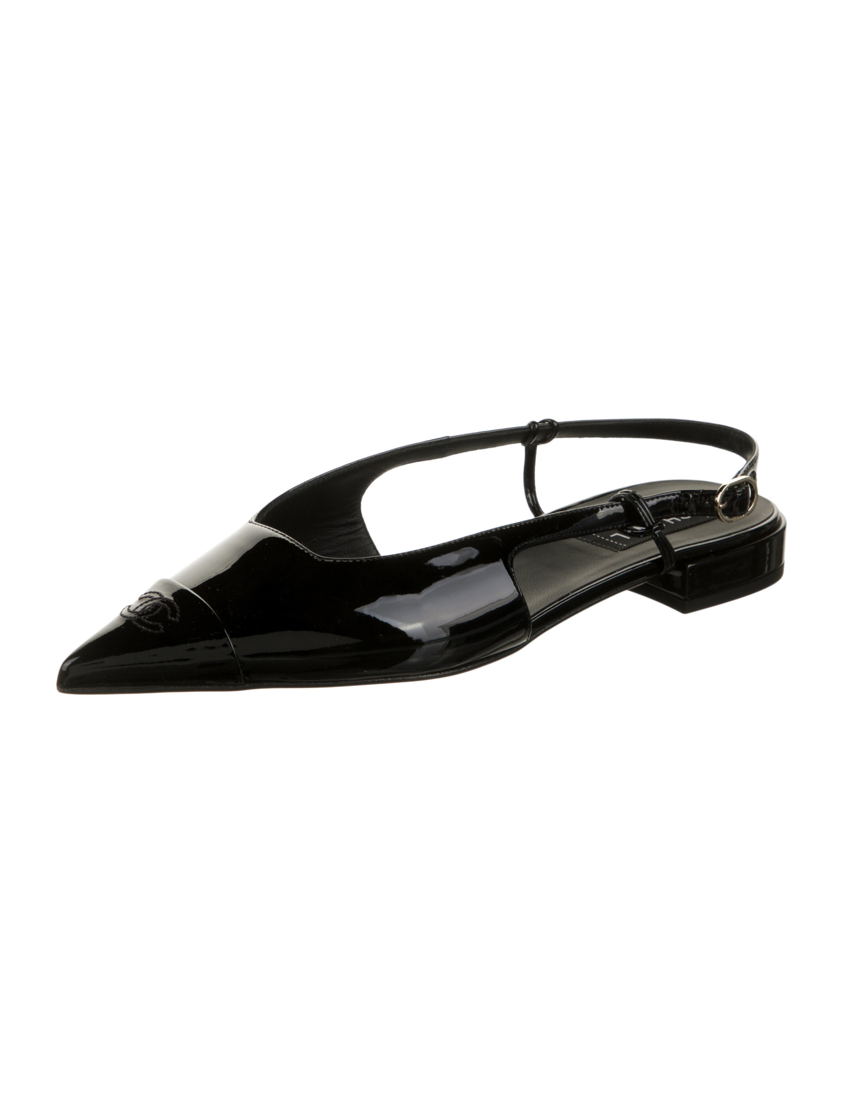 Chanel 2022 Interlocking CC Logo Slingback Flats