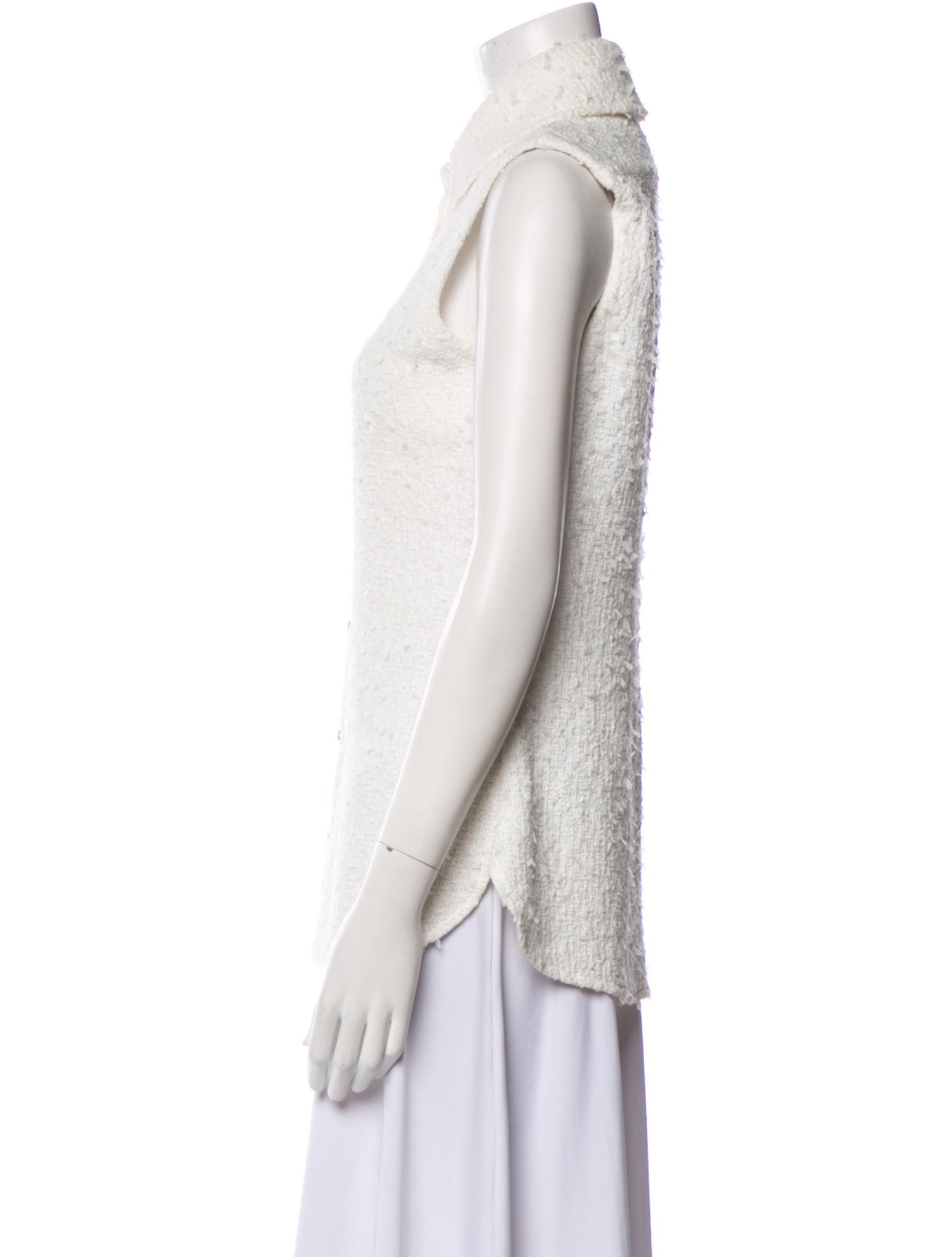 Chanel 2021 Sleeveless Button-Up Top