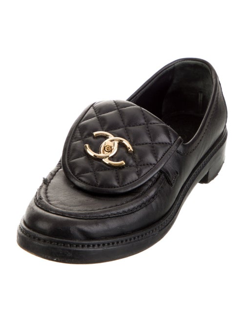Chanel 2022 Interlocking CC Logo Loafers