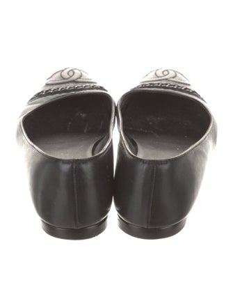 Chanel Interlocking CC Logo Leather Flats