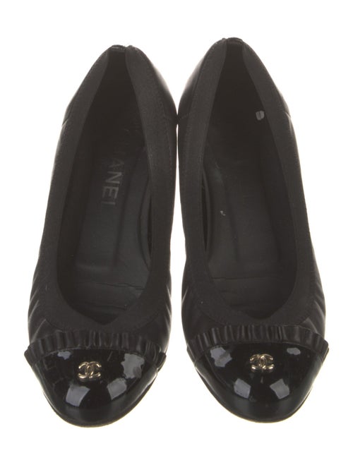 Chanel Interlocking CC Logo Leather Ballet Flats