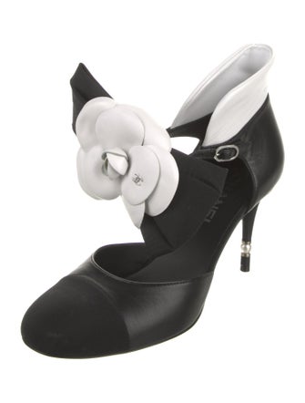 Chanel 2023 Interlocking CC Logo D'Orsay Pumps