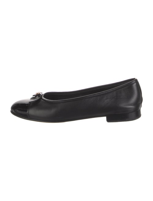 Chanel Interlocking CC Logo Leather Ballet Flats