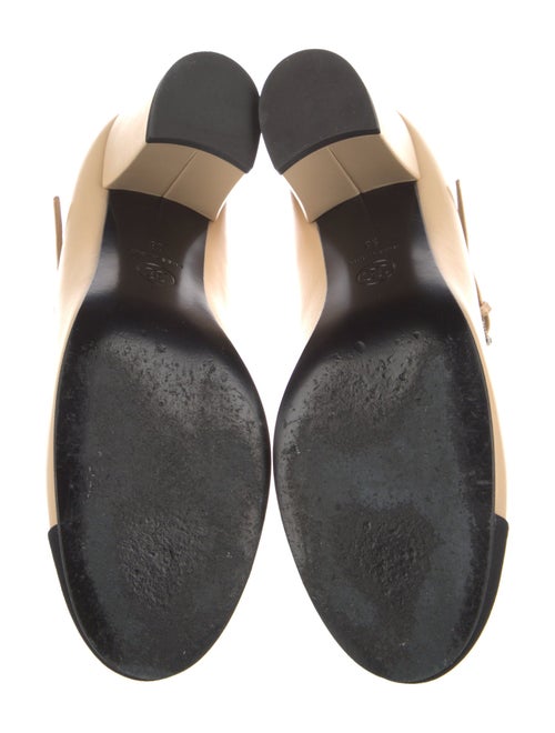 Chanel Interlocking CC Logo Leather Pumps