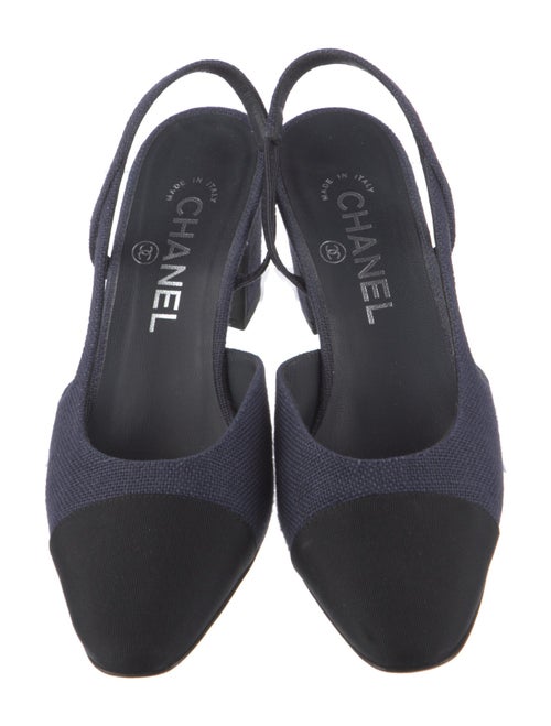 Chanel 2022 Interlocking CC Logo Slingback Pumps