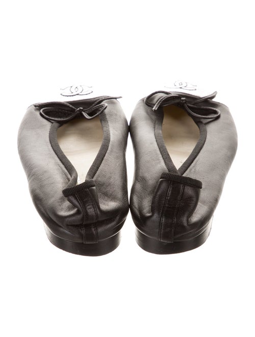 Chanel Interlocking CC Logo Leather Ballet Flats