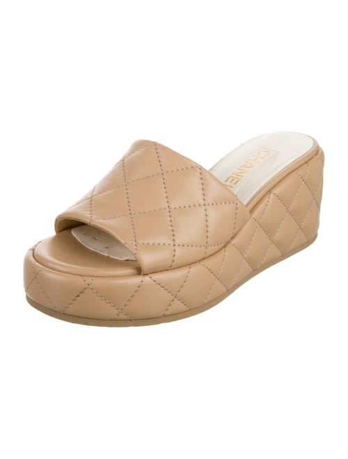 Chanel Interlocking CC Logo Leather Slides