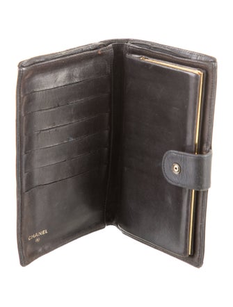 Chanel 1994-1996 Interlocking CC Logo French Purse