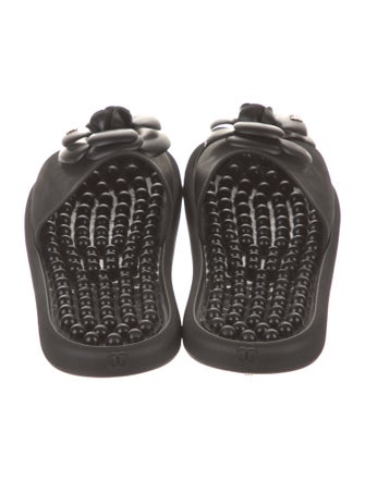 Chanel 2018 Interlocking CC Logo Slides