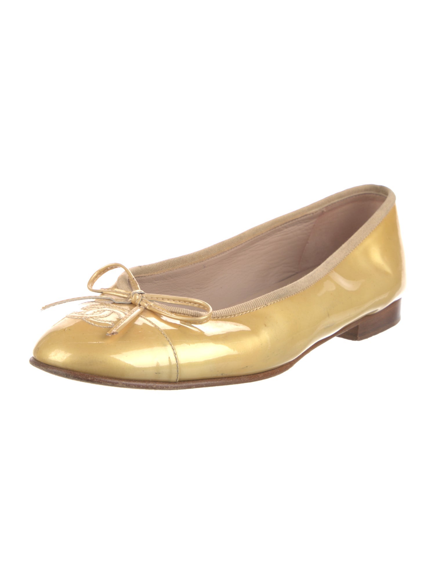 Chanel Interlocking CC Logo Patent Leather Ballet Flats