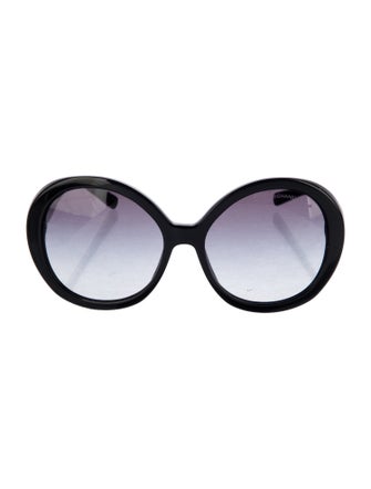 Chanel Collection Perle Interlocking CC Logo Sunglasses