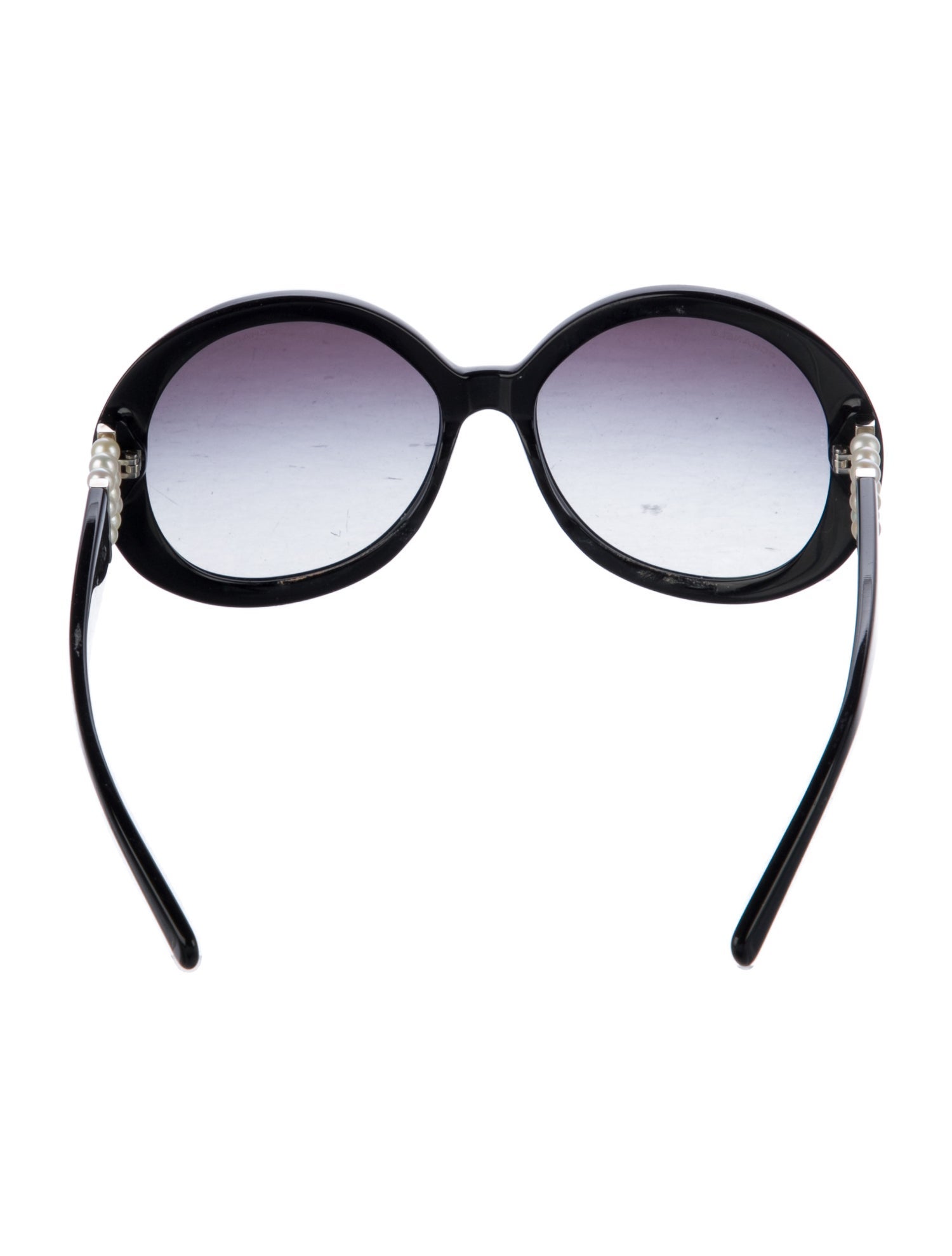 Chanel Collection Perle Interlocking CC Logo Sunglasses