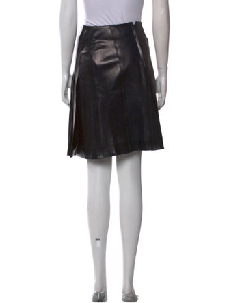 Chanel 2001 Knee-Length Skirt