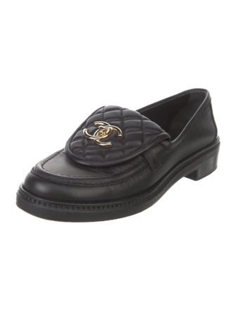 Chanel 2022 Interlocking CC Logo Loafers
