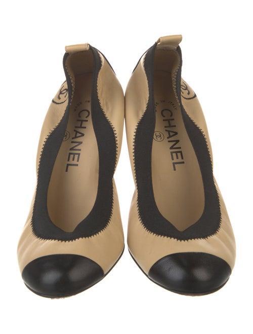 Chanel 2012 Interlocking CC Logo Pumps