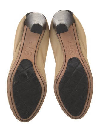 Chanel 2012 Interlocking CC Logo Pumps