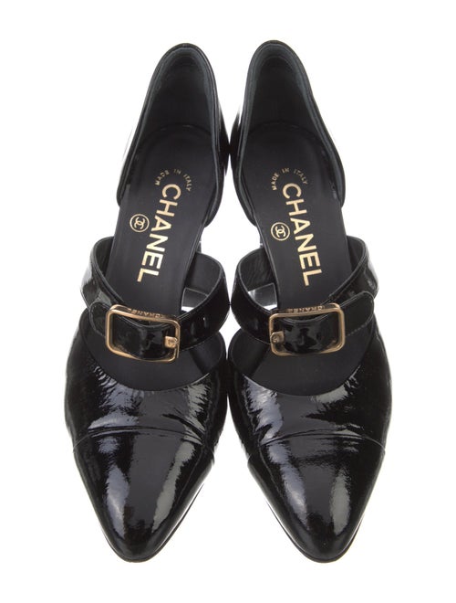 Chanel Interlocking CC Logo Patent Leather D'Orsay Pumps