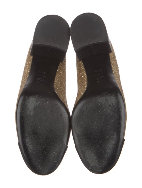 Chanel 2023 Interlocking CC Logo Pumps