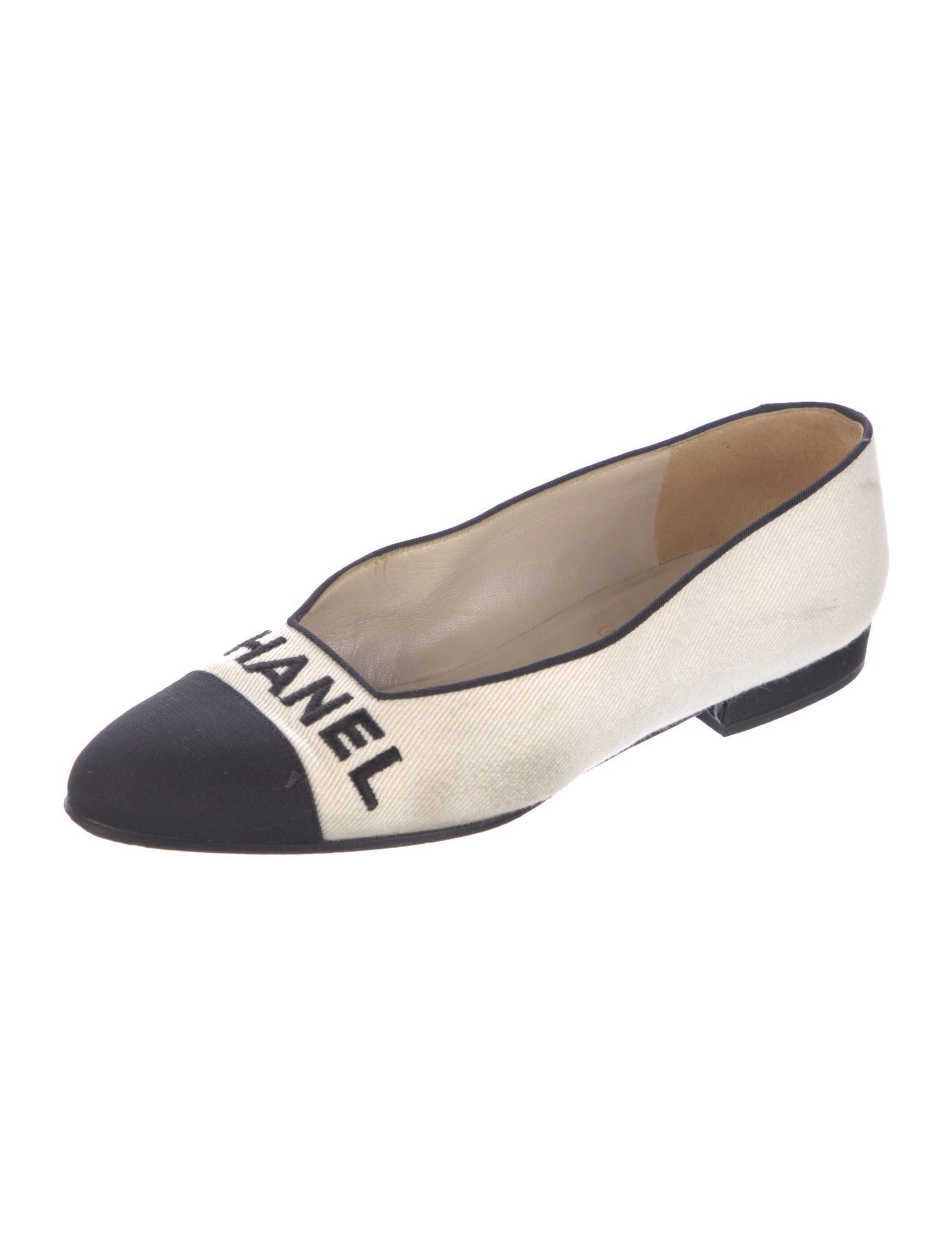 Chanel Interlocking CC Logo Embroidered Accent Ballet Flats
