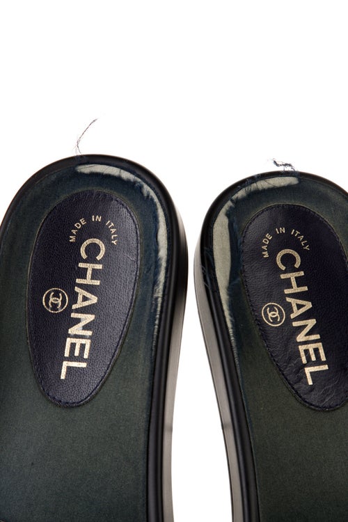 Chanel 2017 Interlocking CC Logo Slides