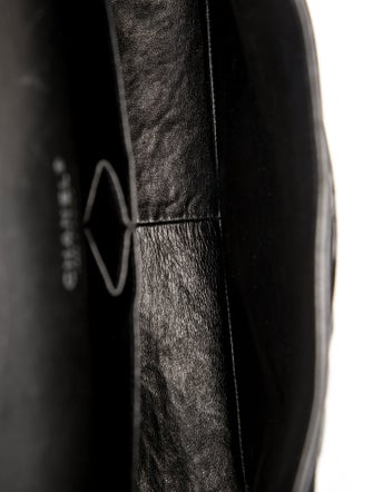 Chanel Classic Maxi Double Flap Bag