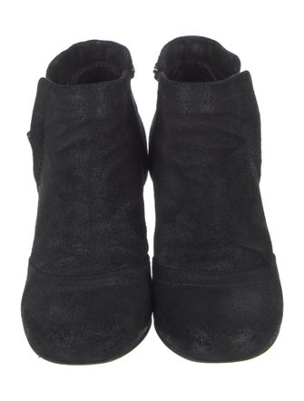 Chanel Interlocking CC Logo Suede Boots
