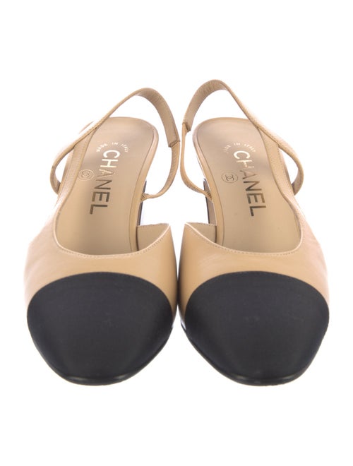 Chanel Interlocking CC Logo Leather Slingback Pumps