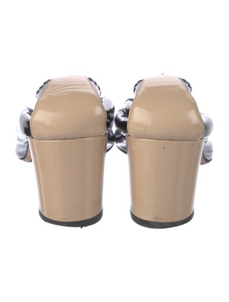 Chanel Interlocking CC Logo Patent Leather Slingback Pumps