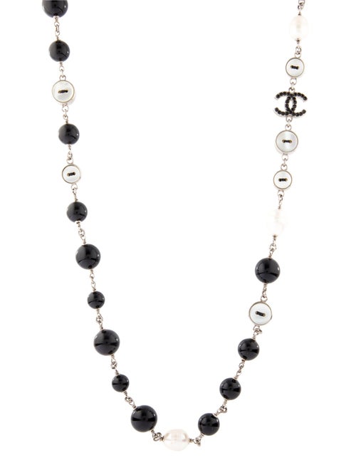 Chanel Pearl, Mother of Pearl, & Strass CC Necklace