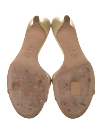 Chanel Interlocking CC Logo Patent Leather Slides