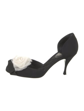 Chanel 2009 Interlocking CC Logo D'Orsay Pumps
