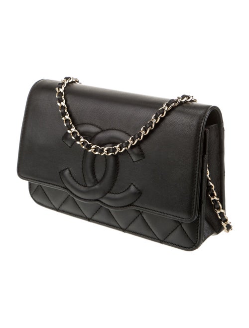 Chanel Quilted CC Wallet On Chain