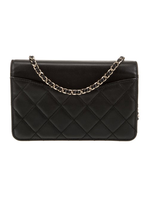 Chanel Quilted CC Wallet On Chain