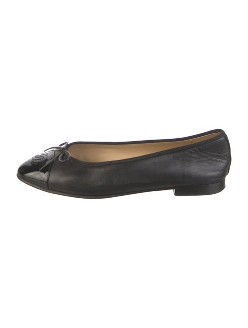 Chanel Interlocking CC Logo Leather Ballet Flats