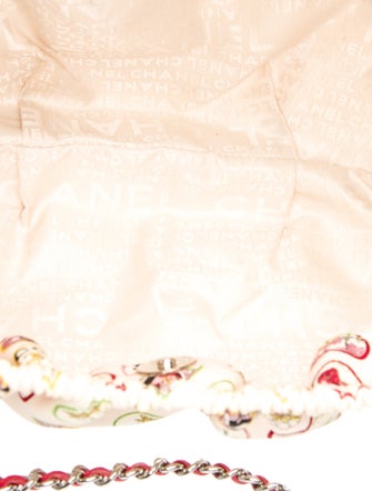 Chanel Valentine Hobo