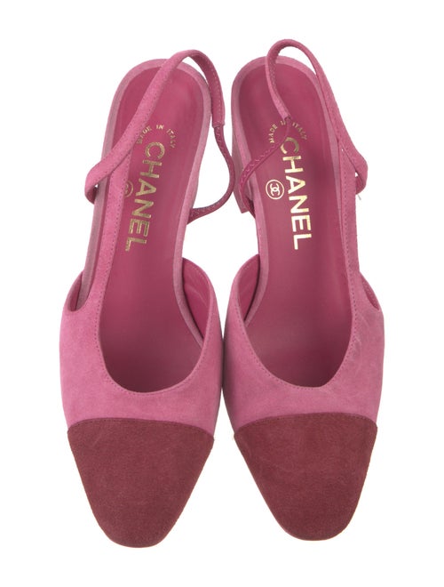 Chanel 2023 Interlocking CC Logo Slingback Pumps