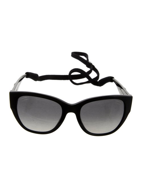 Chanel Interlocking CC Logo Cat-Eye Sunglasses