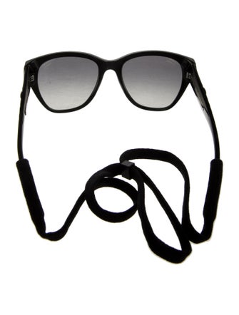 Chanel Interlocking CC Logo Cat-Eye Sunglasses
