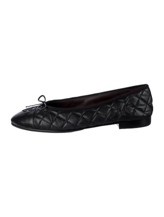 Chanel Interlocking CC Logo Leather Ballet Flats