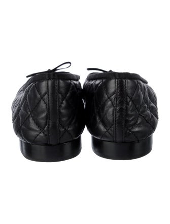 Chanel Interlocking CC Logo Leather Ballet Flats