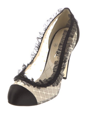Chanel Interlocking CC Logo Lace Pumps