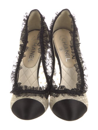 Chanel Interlocking CC Logo Lace Pumps