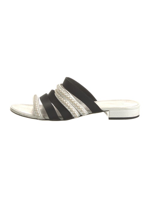 Chanel Interlocking CC Logo Patent Leather Slides