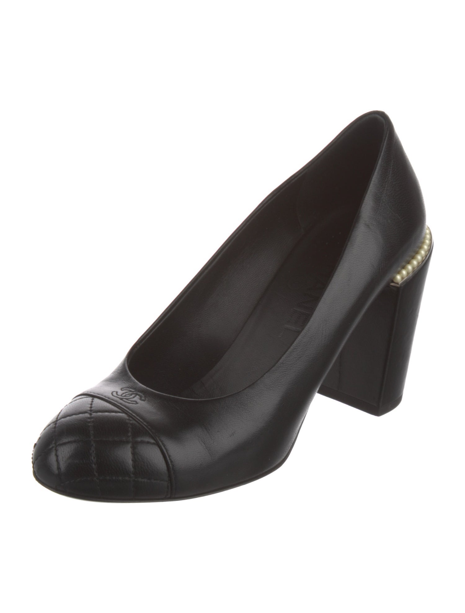 Chanel 2017 Interlocking CC Logo Pumps