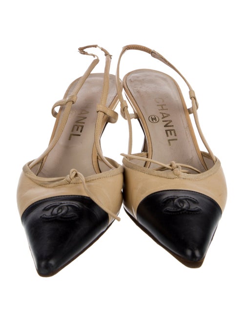 Chanel Interlocking CC Logo Leather Slingback Pumps